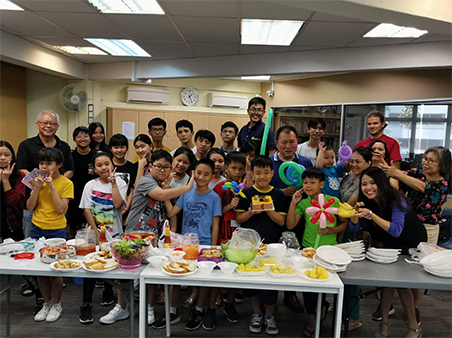 Oasis Group Photo1